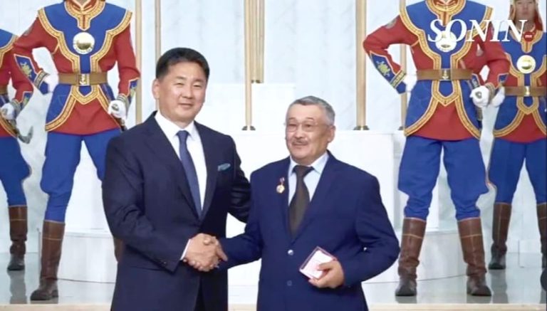 Монголын Гидрогеологичдын Холбооны (МГХ) Ерөнхийлөгч, Доктор профессор М.Алей МУ-ын Гавьяат багш боллоо